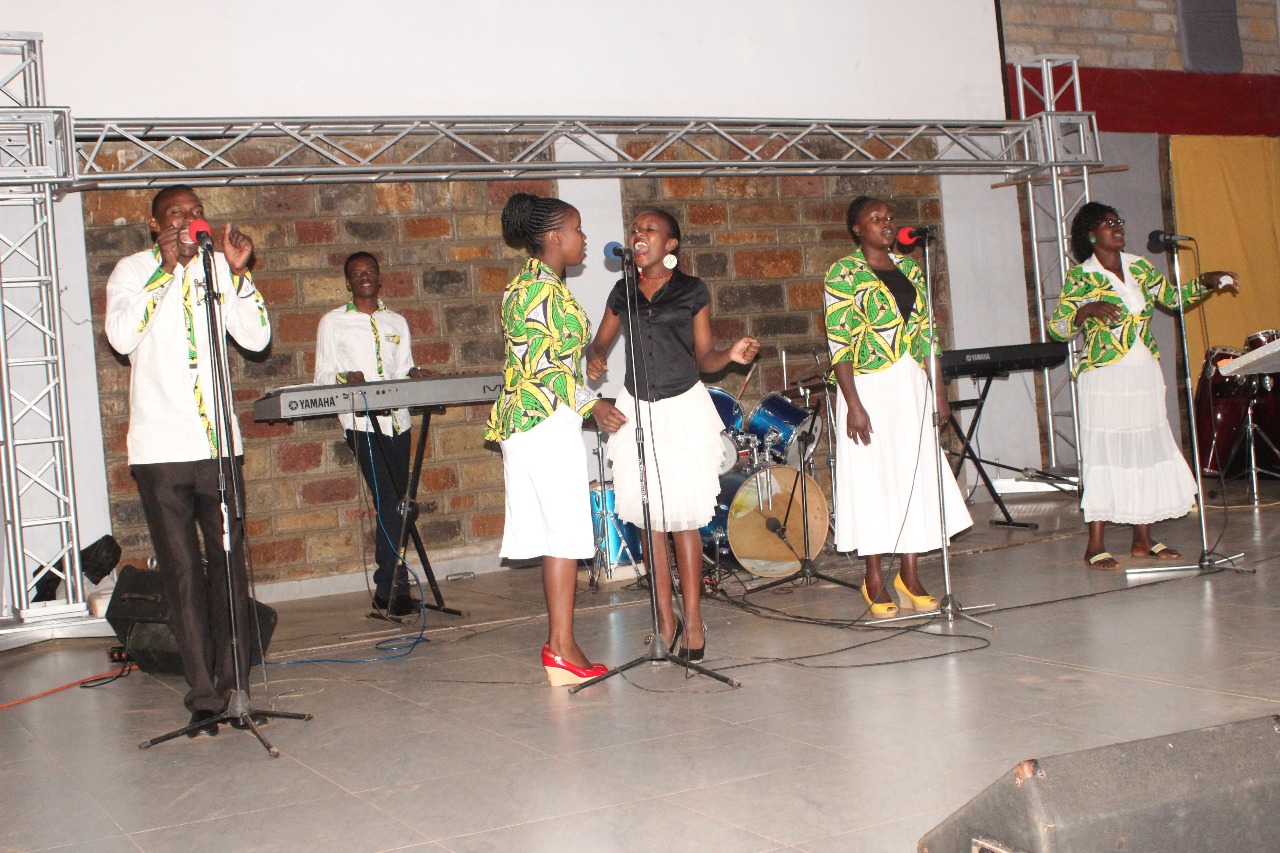 Read more about the article Praise & Worship